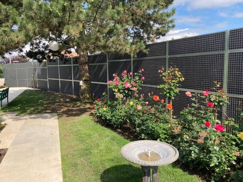 Installation d’un mur anti-bruit sur-mesure pour votre jardin à Tours en Indre et Loire